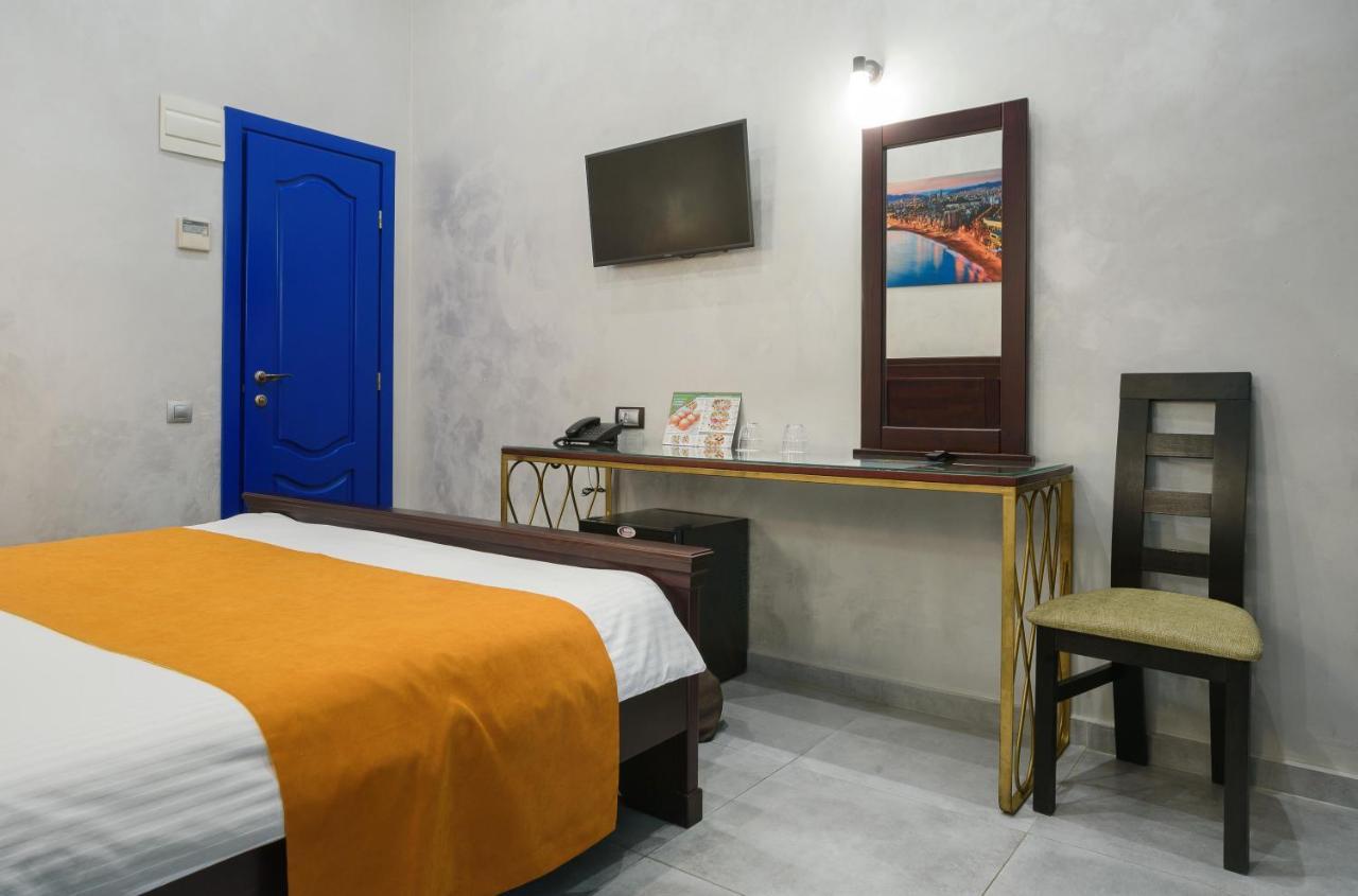 Gaudi Stylish Hotel Одеса Екстериор снимка