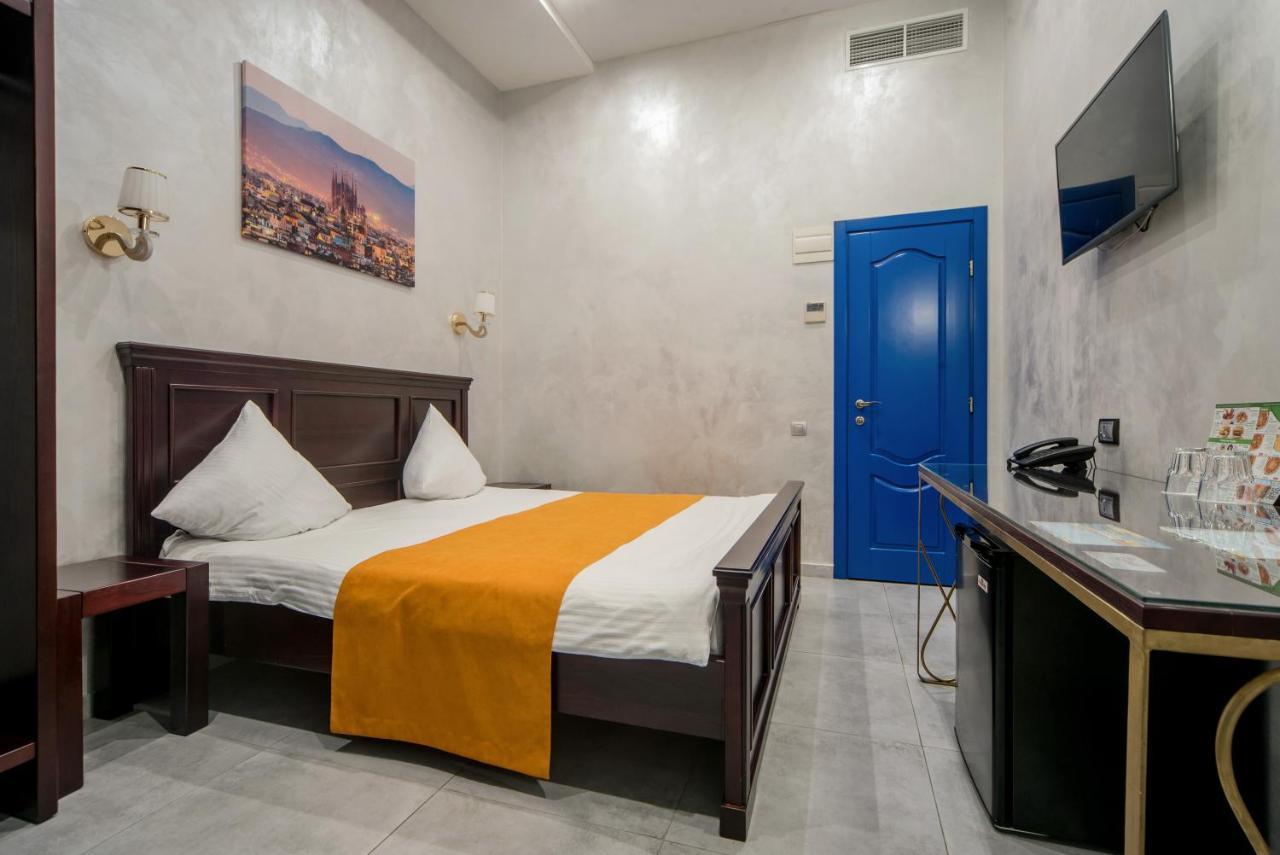 Gaudi Stylish Hotel Одеса Екстериор снимка