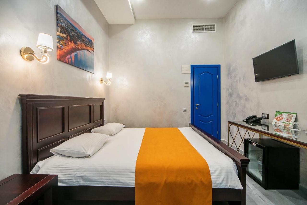 Gaudi Stylish Hotel Одеса Екстериор снимка
