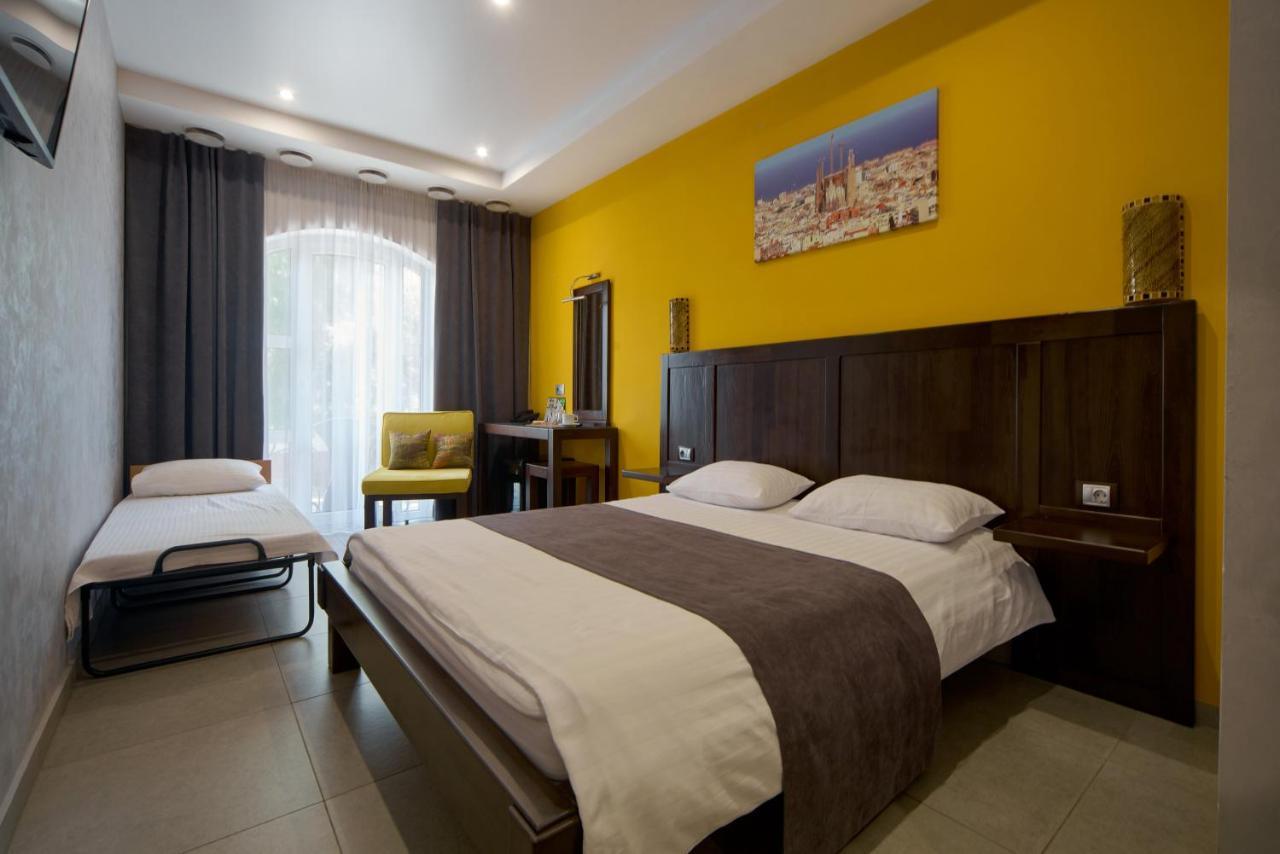 Gaudi Stylish Hotel Одеса Екстериор снимка