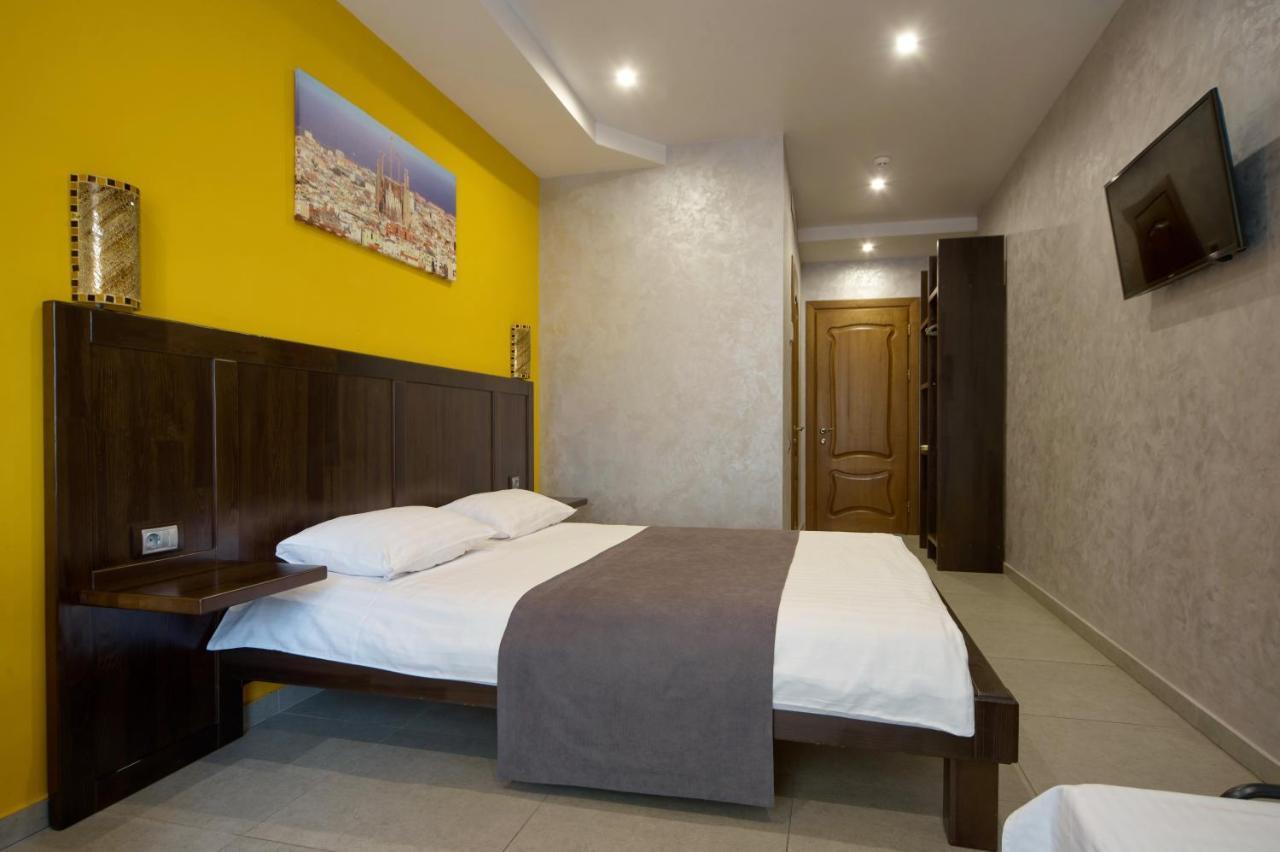 Gaudi Stylish Hotel Одеса Екстериор снимка