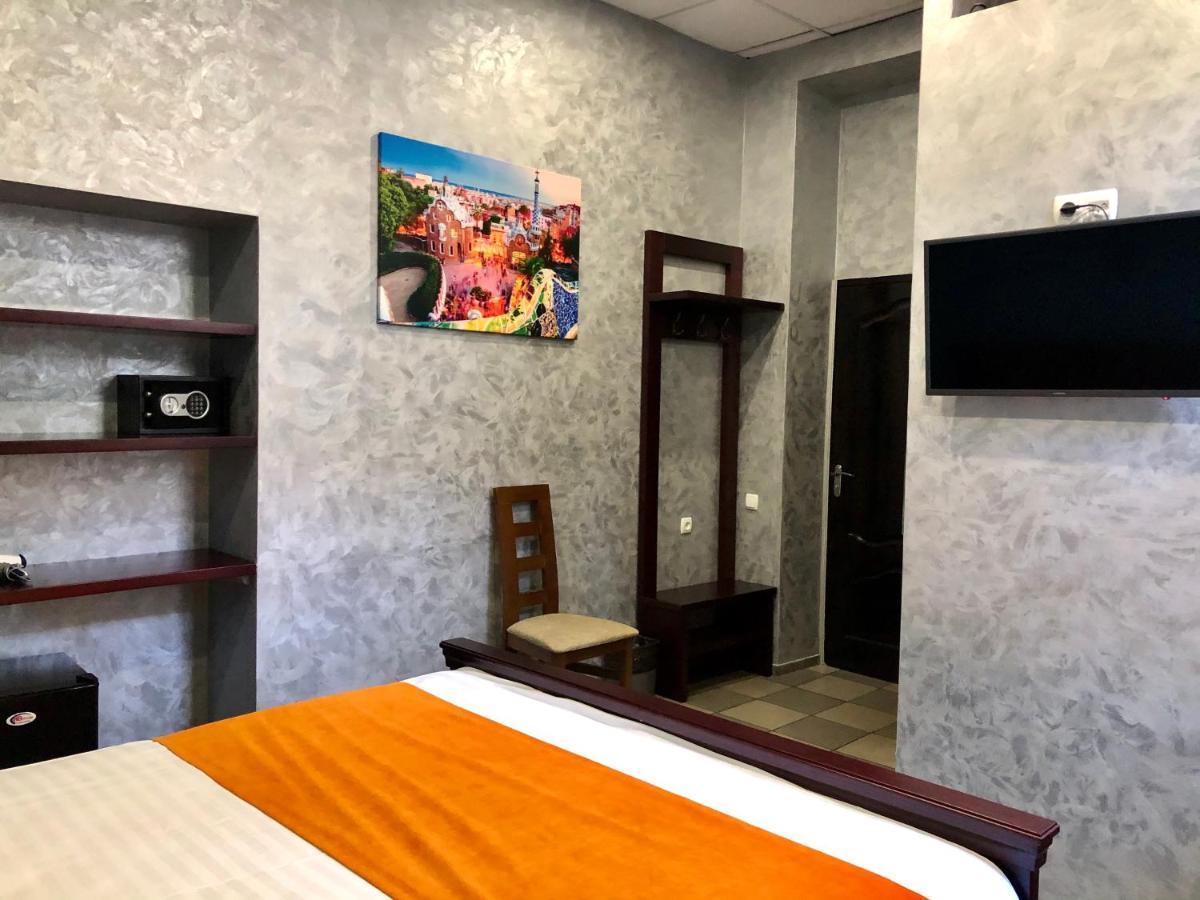 Gaudi Stylish Hotel Одеса Екстериор снимка