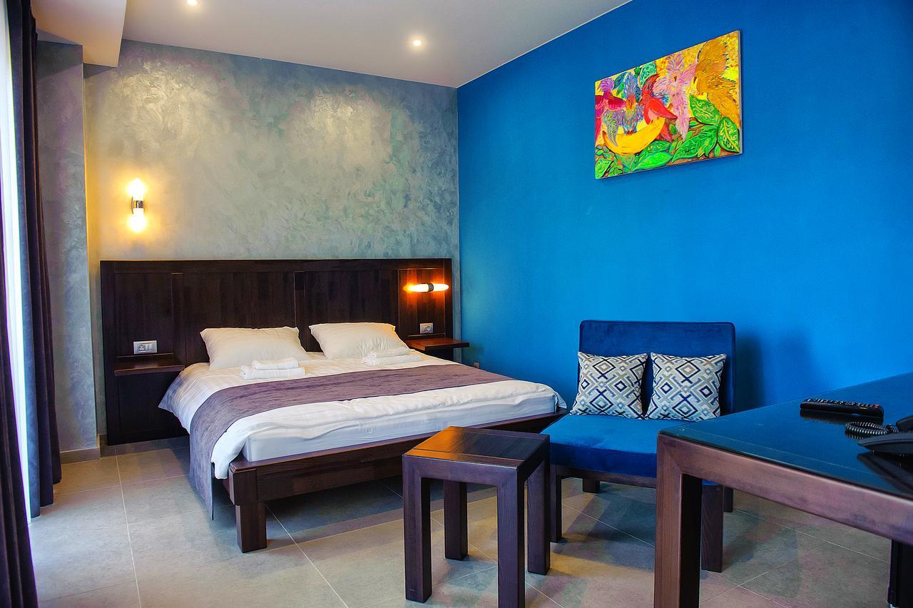 Gaudi Stylish Hotel Одеса Екстериор снимка