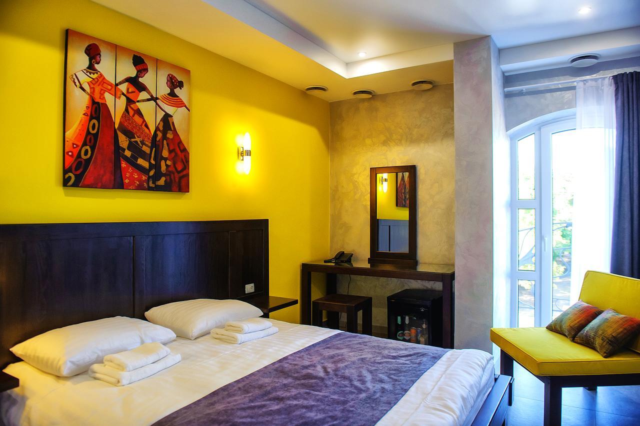 Gaudi Stylish Hotel Одеса Екстериор снимка
