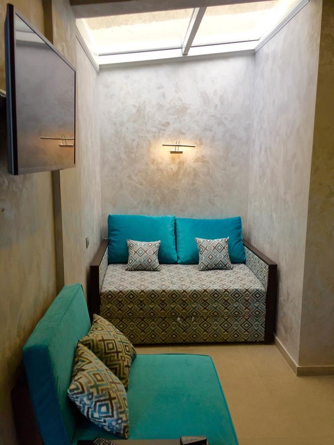 Gaudi Stylish Hotel Одеса Екстериор снимка